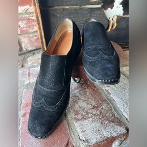 Salvatore Ferragamo Women’s Black Suede Loafer wingtip Pumps - Made in Italy